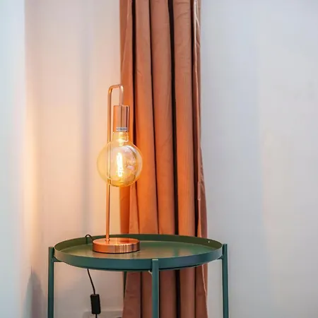Amh By The Magnolia Daire *